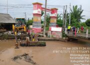 Hujan Lebat Picu Genangan, Satlantas Polresta Pati Sigap Jaga Kelancaran Arus Lalu Lintas