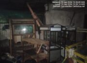 Diduga Rumah Kosong di Jl. Kenjeran Jadi Tempat Penyimpanan Barang Sitaan Satpol PP