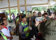 Kapolresta Pati Tinjau Dapur Umum Banjir Juwana, Salurkan Bantuan dan Layanan Kesehatan Gratis