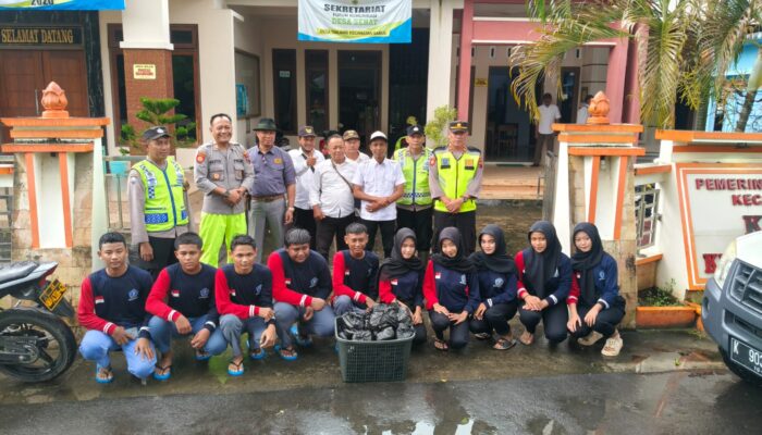Polsek Gabus Bersama Yayasan Taruna Bangsa Salurkan 500 Paket Bansos untuk Warga Terdampak Banjir