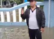 Kondisi Genangan Air di SMAN 7 Tangerang Dipantau Langsung Polsek Kresek