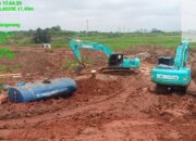 Solar Diduga Hasil Olahan Oli Bekas Beracun Ditemukan di Lokasi Proyek Desa Cijantra