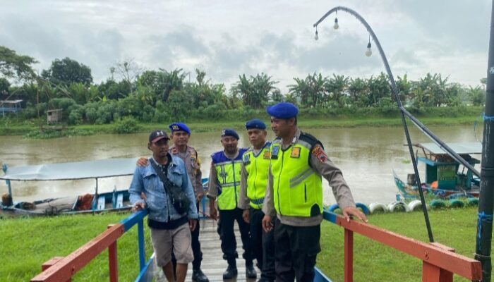 Libur Masih Ramai, Polisi Turun Langsung Amankan Wisata Air di Pati