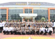 Momen Haru, Kapolres Gresik AKBP Rovan Richard Mahenu Pimpin Apel Terakhir Titipkan Doa untuk Anggota