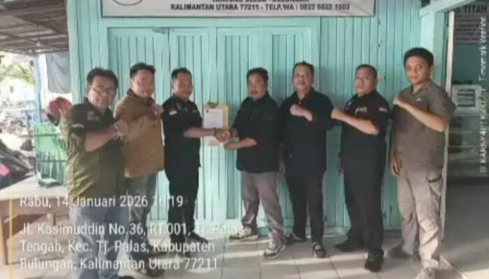 Perkuat Eksistensi di Kalimantan Utara, DPP AKPERSI Resmi Serahkan Mandat dan SK Kepengurusan DPD