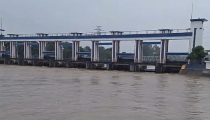 Alarm Pintu Air 10 Berbunyi, Debit Sungai Cisadane Berstatus Waspada