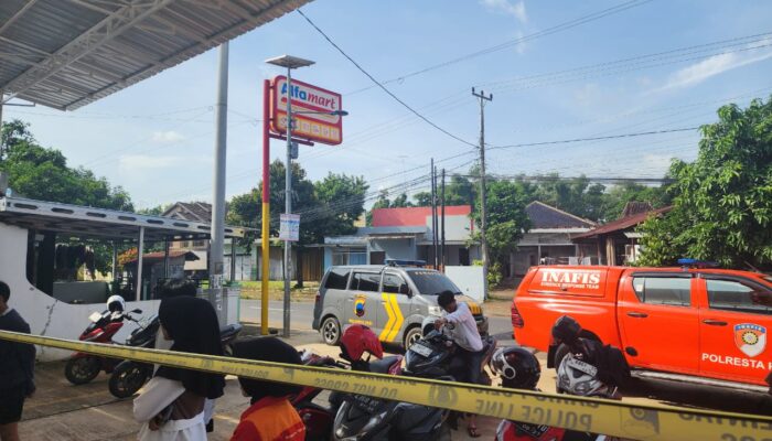 Minimarket Alfamart Margorejo Pati Dibobol Pencuri, CCTV Hilang