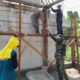 Dengan Sukarela, Babinsa Bantu Rehab Rumah Tidak Layak Huni