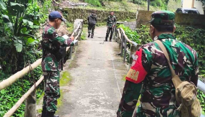 Survei Jembatan di Mojosongo, Babinsa dan Zidam IV/Diponegoro Siapkan Akses Vital untuk Warga