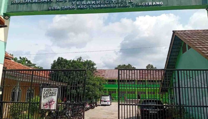 Guru Madrasah Ibtidaiyah Negeri 2 Tangerang Pungut Biaya Siswa Baru Sebesar Rp 1,5 Juta