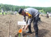 Polres Bondowoso Turut Tanam 1.000 Pohon Gerakan Sedekah Oksigen HPN 2026