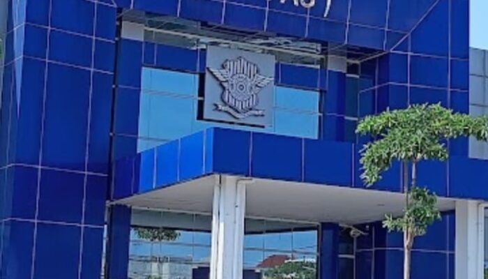 Dugaan Marak Pungli di Satpas Colombo Surabaya Petugas Terlibat Kerja Sama Dengan Calo Atau Makelar