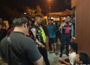 Polres Mojokerto Kota Bersama Warga Gagalkan Perang Sarung