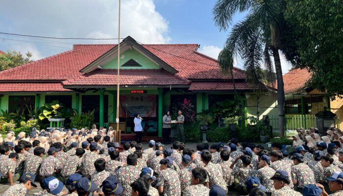 Polres Probolinggo Kota Cegah Bullying, Beri Edukasi Pelajar di Sejumlah Sekolah