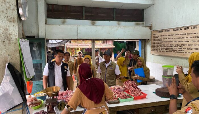 Satgas Saber Polres Bojonegoro Bersama TPID Sidak Harga Sembako Jelang Ramadhan