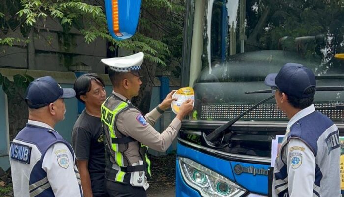 Operasi Keselamatan Semeru 2026 Polres Mojokerto Kota Pastikan Kelaikan Angkutan Umum