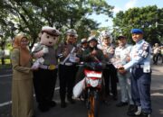 POLRES olres Magetan Berbagi Bunga dan Es Krim di Operasi Keselamatan Semeru 2026