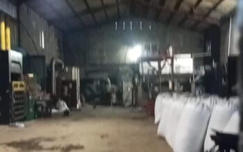 Limbah Bulu Bebek Di Situgadung Mencemari Lingkungan Sekitar