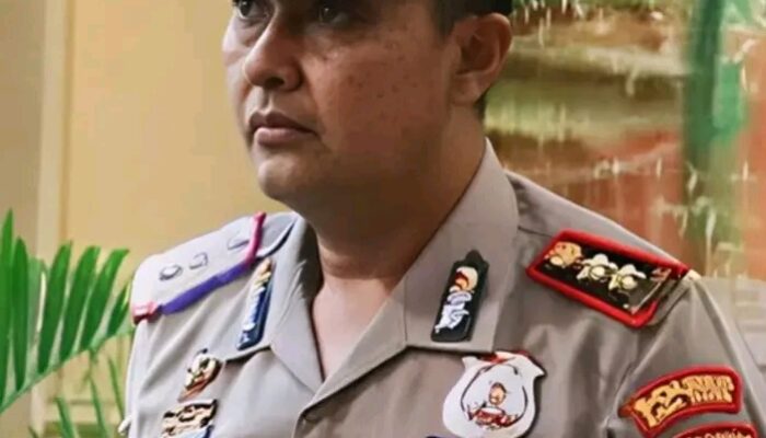 Enam Tersangka Terkait Kasus Jaringan Narkoba Mantan Kapolres Bima Kota AKBP Didik Dibawa ke Bareskrim Polri