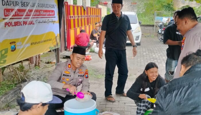Dapur Berkah Ramadan Polsek Pakal: 600 Porsi Buka Puasa untuk Warga di Surabaya