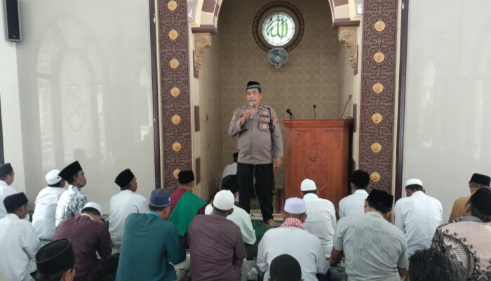 Safari Jumat Ramadhan, Satbinmas Polres Pasuruan Ajak Warga Jaga Kerukunan dan Tolak Kriminalitas