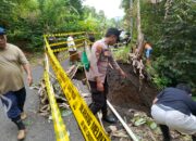 Pasang Police Line Polres Lumajang Tangani Longsor di Tempursari Kendaraan Berat Dilarang Melintas