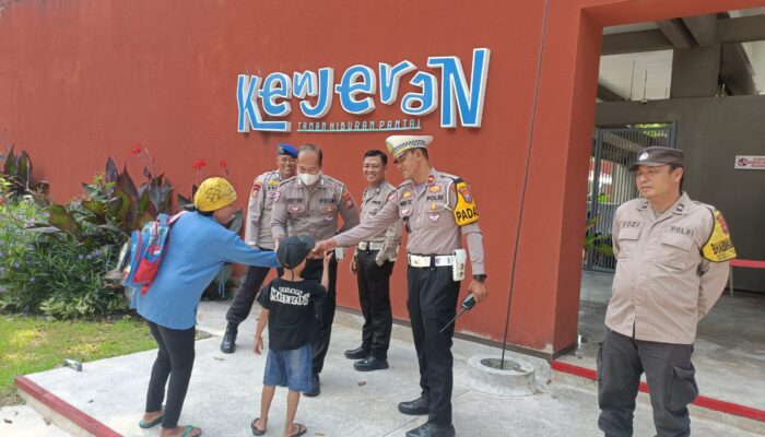 Polres Pelabuhan Tanjung Perak Intensifkan Pengamanan di Wisata Pantai Kenjeran Selama Lebaran