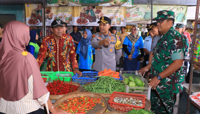 Polres Ngawi Bersama Pemkab Sidak Pasar Jaga Stabilitas Harga dan Ketersediaan Bapokting