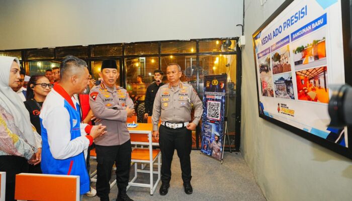 Momen Kapolri Interaksi-Serap Aspirasi Ojol di Kedai Ado Presisi