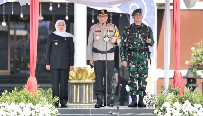 Kapolda Jatim Pimpin Apel Gelar Pasukan Pastikan Kesiapan Personel Operasi Ketupat Semeru 2026