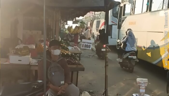 Jasa Penukaran Uang Baru Marak Jelang Idul Fitri, Penjaja Akui Hanya Penjual Lapangan