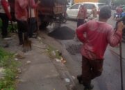 Perbaikan Jalan Kenjeran Rampung, Lubang Ditambal Cepat di Simpang Empat