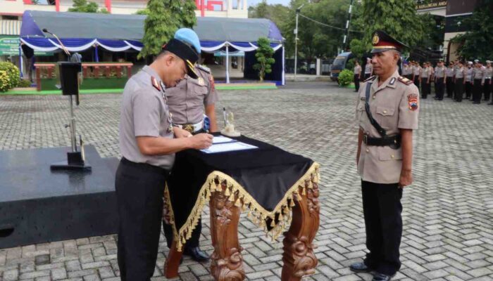 Sertijab Kapolsek Cluwak, Kapolresta Pati Tegaskan Nol Pelanggaran dan Perkuat Soliditas Internal