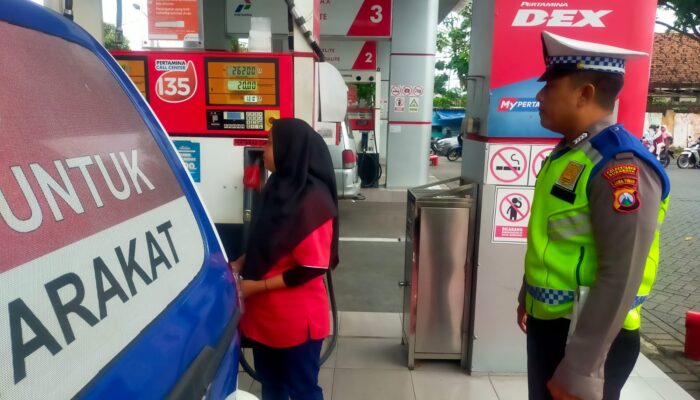 Polsek Tambaksari Polrestabes Surabaya Giat Patroli Pemantauan SPBU Jl. Indrakila