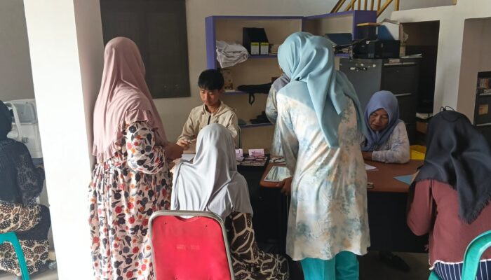 Pemeriksaan Mata Gratis di Desa Kaliasin Disambut Antusias Warga