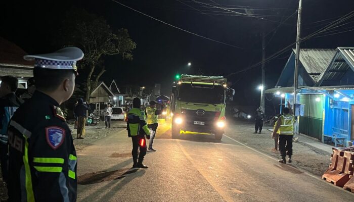 Polres Jember Batasi Kecepatan Kendaraan Berat di Jalur Kasian – Puger