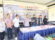 Polres Bondowoso Amankan Dua Tersangka Penimbun 1 Ton BBM Bersubsidi