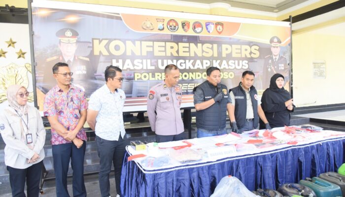 Polres Bondowoso Amankan Dua Tersangka Penimbun 1 Ton BBM Bersubsidi