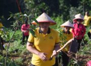 Gerakan Tanam Pohon, Polres Bondowoso Hijaukan Bukit Bintang