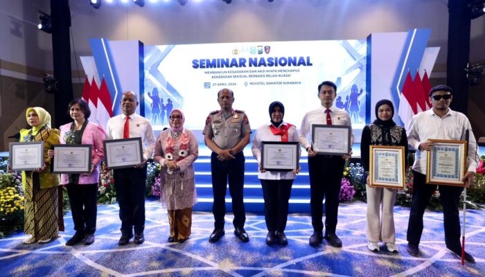 Ditres PPA – PPO Polda Jatim Terima Penghargaan dari Menteri PPPA