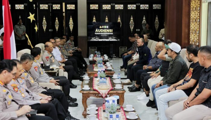 Polda Jatim Satukan Persebaya dan Arema, Perkuat Komitmen Laga Damai di Kanjuruhan