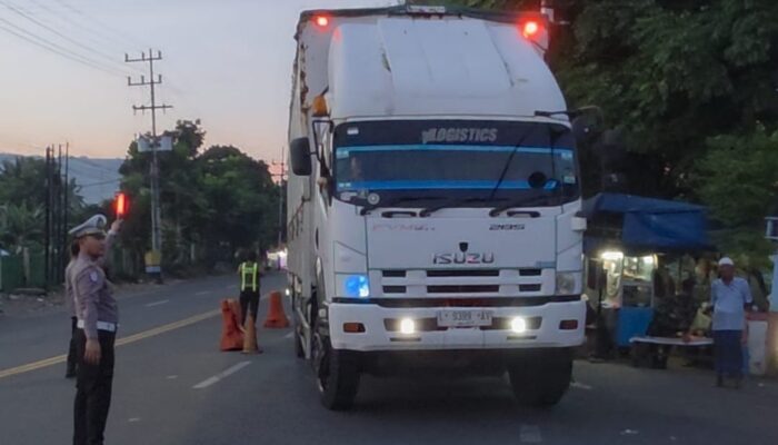 Polresta Banyuwangi Optimalkan Buffer Zone Bulusan Kepadatan Terurai, Sopir Puji Polisi