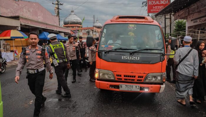 Polres Jember Beri Layanan Pengamanan Maksimal, Haul Habib Sholeh bin Muchsin Al Hamid di Tanggul Kondusif