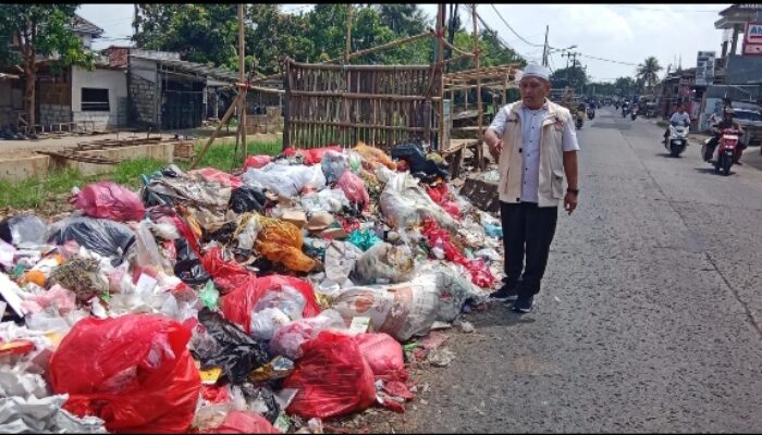 Warga Resah Sampah Menumpuk, Ketua Karang Taruna Sukamulya: “Buang Saja di Tengah Jalan, Saya Tanggung Jawab!”