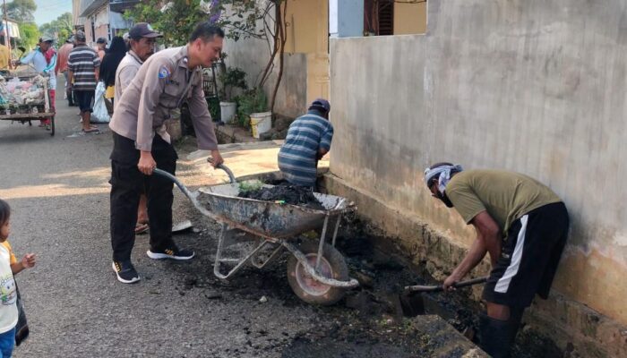Polres Probolinggo Kota Gelorakan Gerakan Indonesia ASRI, Bersama Lintas Sektor Bersihkan Lingkungan