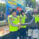 Sentuhan Humanis Tim Negosiator, Aksi Diwarnai Jabat Tangan Penuh Simpati