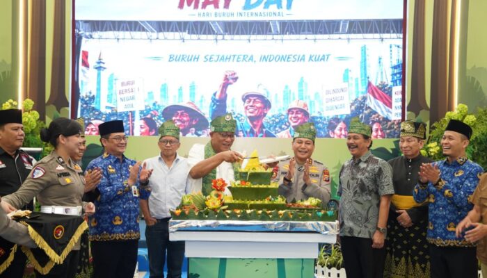 Berkunjung ke Mapolda Riau, Menteri Lingkungan Hidup Dorong Replikasi Green Policing Secara Nasional