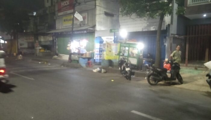 Sembilan Satpol PP Kota Surabaya Diduga Tebang Pilih, Hanya Tertibkan Satu PKL Sayuran di Jl.Raya Tambakrejo