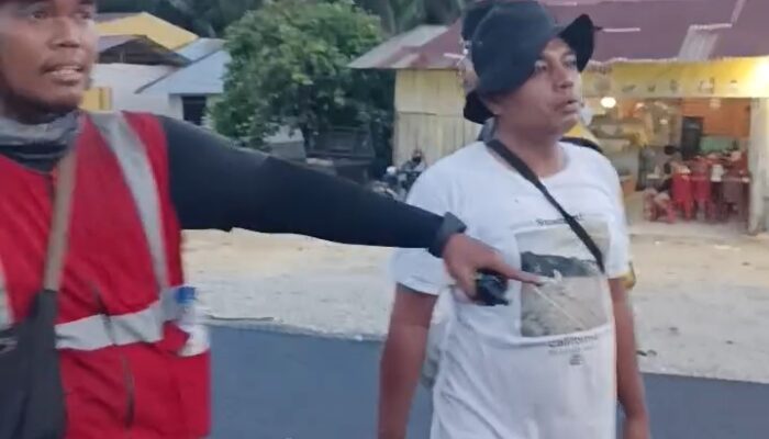 Diduga Bersikap Arogan, Petugas Traffic Light Proyek PUPR Bersitegang dengan Awak Media di Jalinsum Teluk Berembun