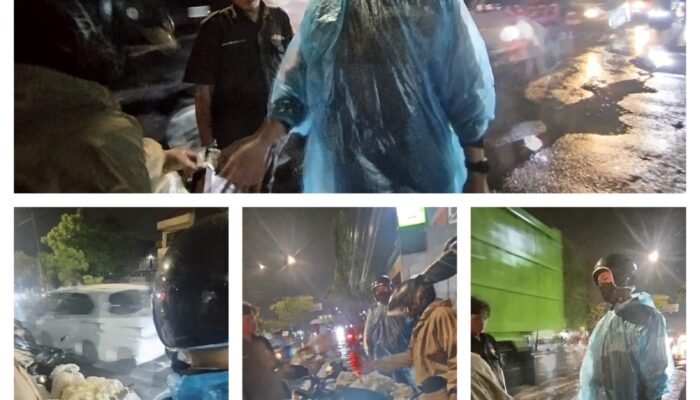 Beat Ugal-ugalan di Raya Kenjeran Tabrak Karisma, Putihan Telur Dagangan Ambyar Ganti Rugi Cuma Rp20 Ribu